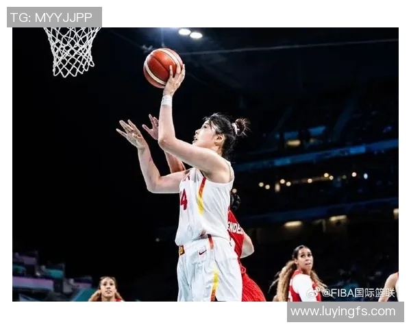 亚特兰大梦与康涅的激烈对决展现女篮实力与团队默契